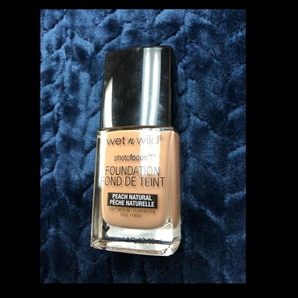 Wet n Wild Photofocus Foundation - Peach Natural